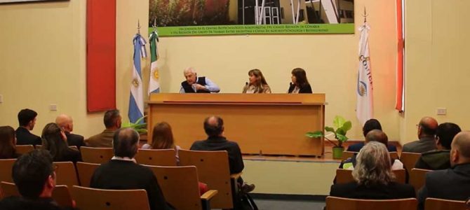 Encuentro sobre Aedes aegypti y enfermedades transmitidas por el vector organizado por CONICET Encuentro sobre Aedes aegypti y enfermedades transmitidas por el vector organizado por CONICET